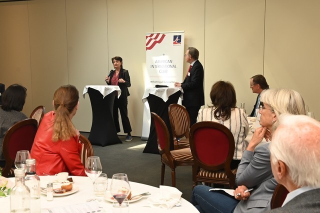 PHOTO-2025-04-12-09-54-42j